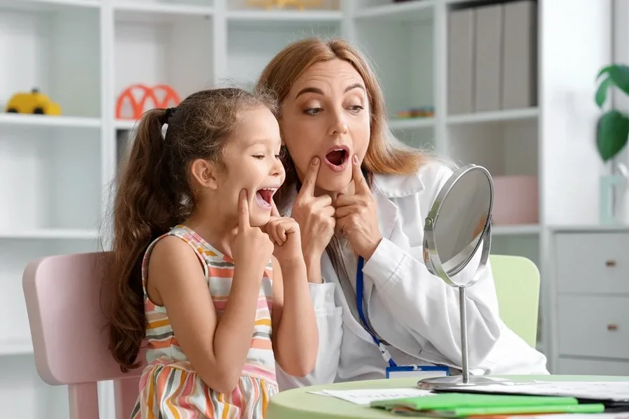 Guía para comprender el autismo y la estimulación vocal